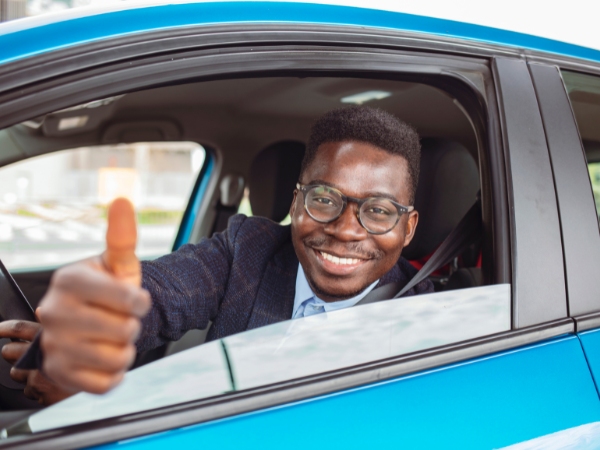 A Complete Guide to Driving Laws and Road Rules in Egypt